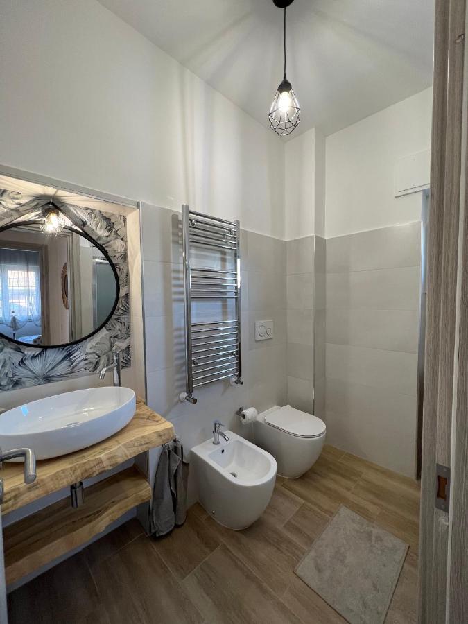 Waikiki House Appartement Passoscuro Buitenkant foto